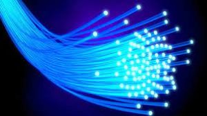 Fiber Optik Kabloyla Tüm İnternet Veri Kullanımının yaklaşık İki Katını Tek Seferde Aktarılabilen Çip Geliştirildi