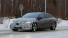 Yeni Mercedes-Benz EQS testte görüntülendi! Yıldız farlarla geliyor